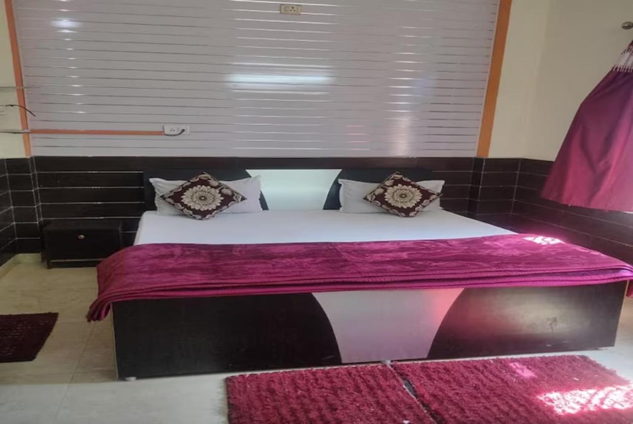 Goroomgo New Ashiyana Palace Varanasi Exterior photo