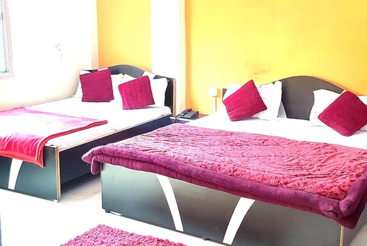 Goroomgo New Ashiyana Palace Varanasi Exterior photo